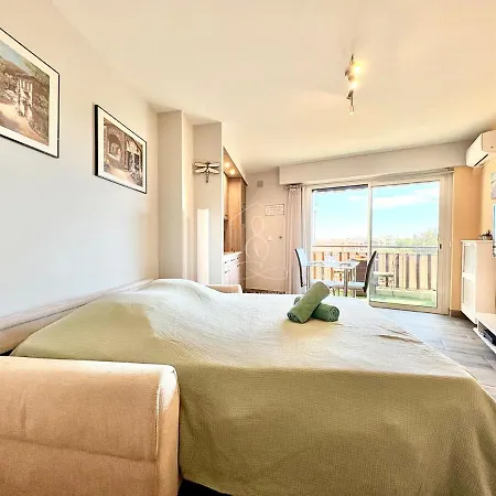 Le Beausejour, With Pool, Parking, Air Conditioning Apartman Le Cannet