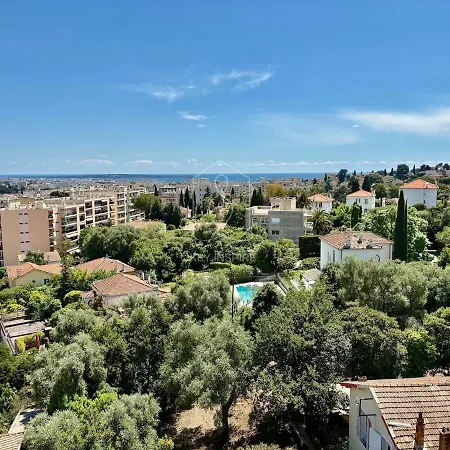 Le Beausejour, With Pool, Parking, Air Conditioning Apartman *